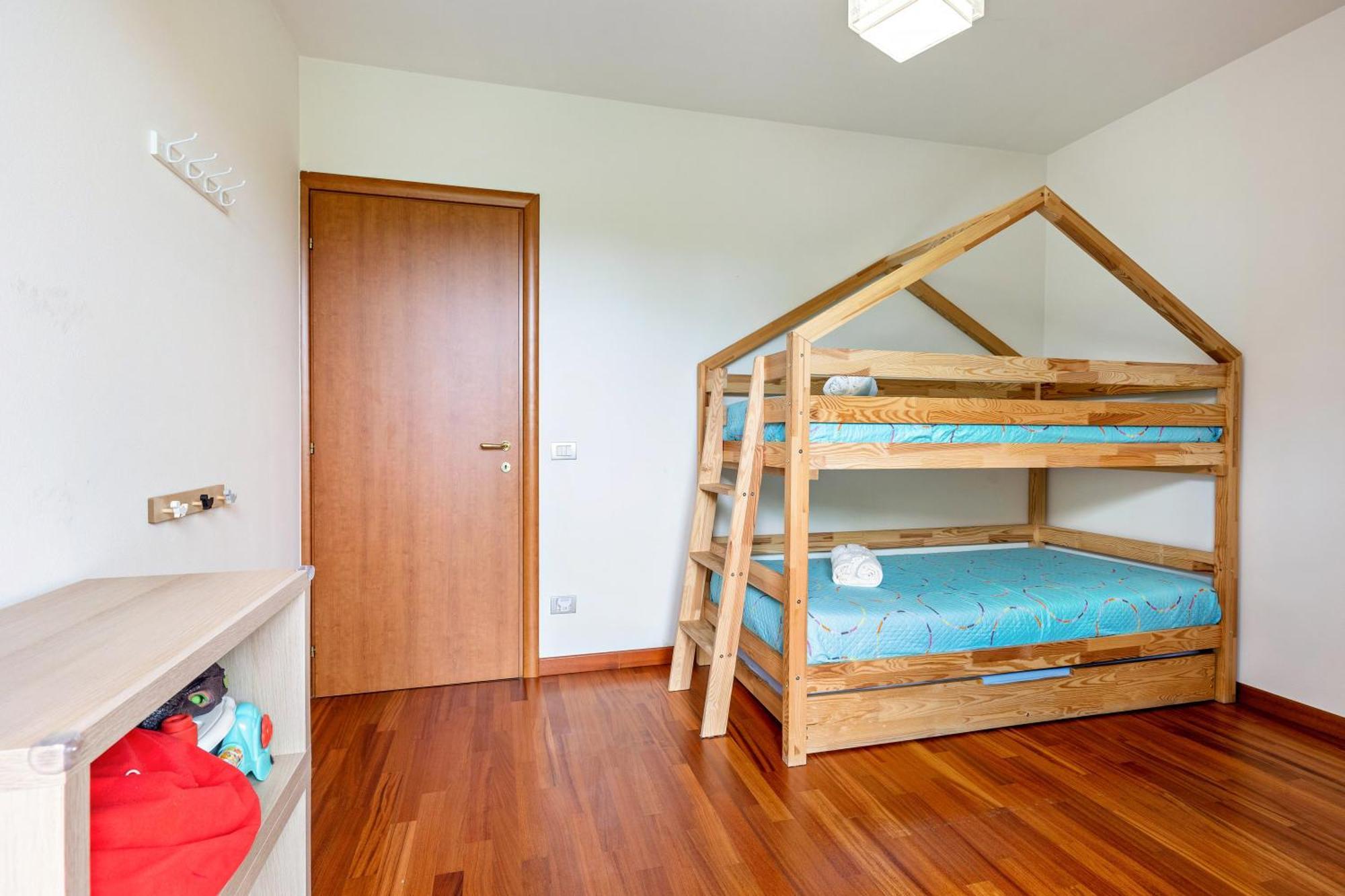 Bluemoon -Luminoso Apt Con Piscina Lazise Exterior foto